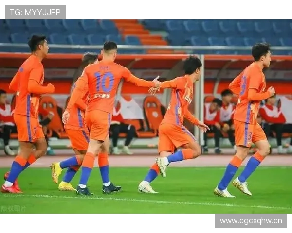 山东泰山争冠竞争力下滑，球队赛季表现波动对竞争格局带来变化