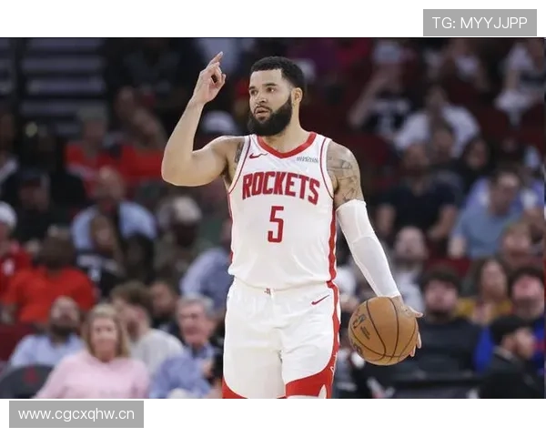 范弗利特无球跑位提升进攻流畅 性能优于同位置射手状态